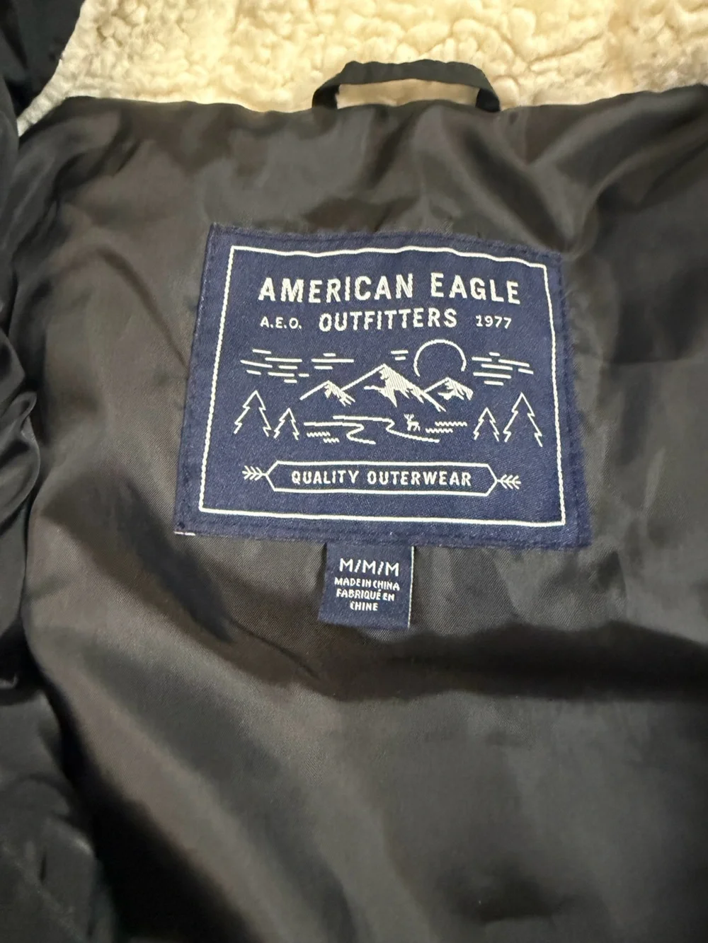 American Eagle Puffer Jacket With Faux Fur Lined Hood NWOT